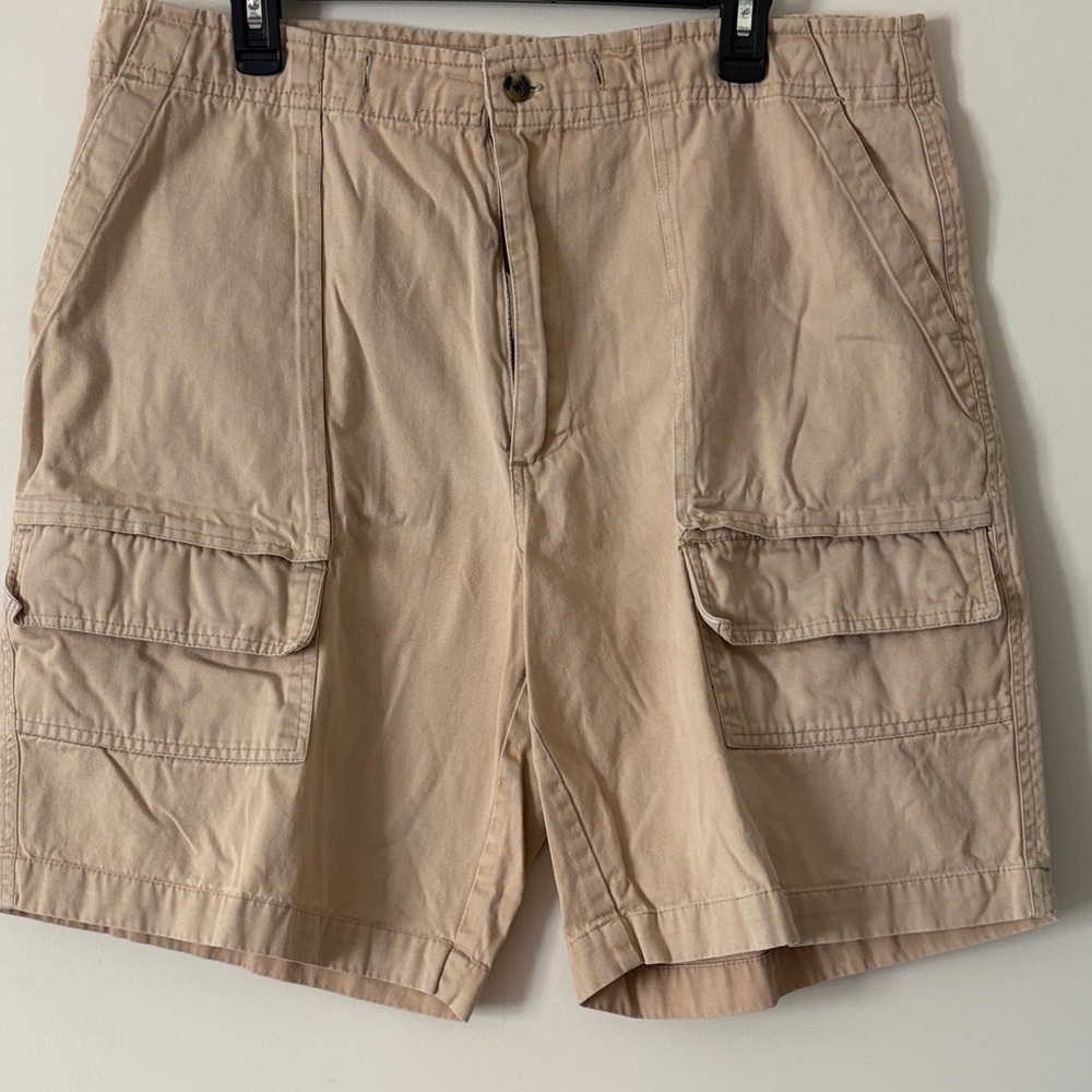 Vintage 90’s MV Sport Beige Cargo Shorts for Men Large 36 cotton